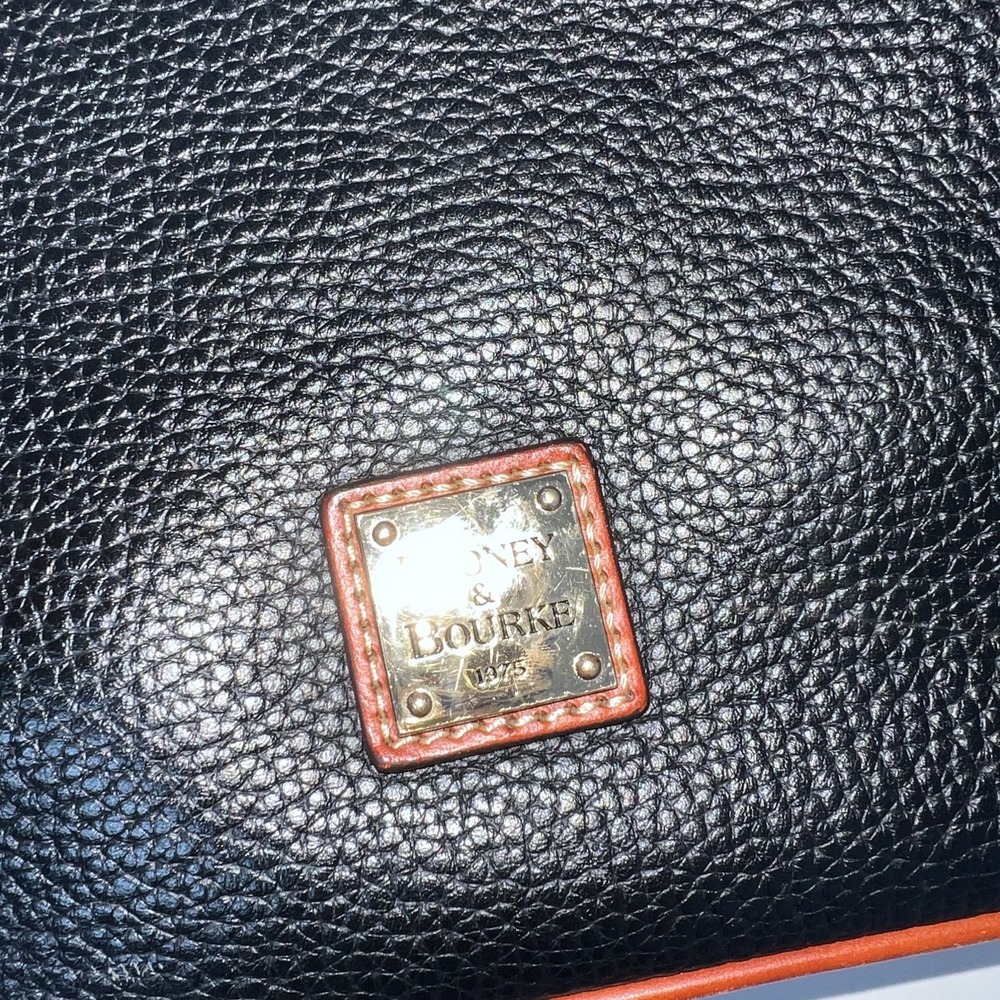 Dooney‎ & Bourke Black & Brown Pebble Grain Crossbody Bag Purse - Picture 6 of 16